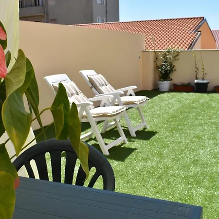 Le Tre Corti איגלסיאס